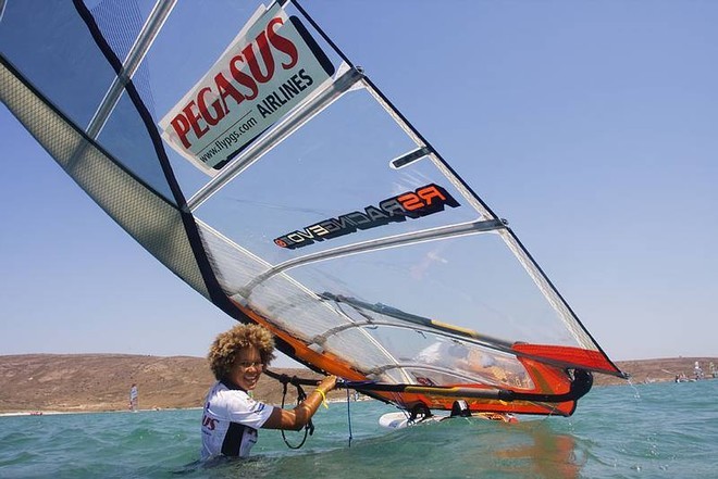 Sarah Quita ready for action - Pegasus Airlines Alacati PWA World Cup &copy;  John Carter / PWA http://www.pwaworldtour.com